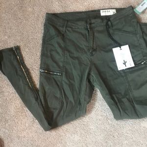 Pistola topanga cargo zipper detail skinny pant